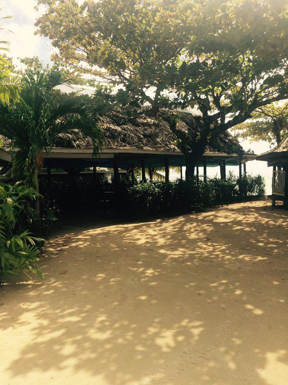Vacations Beach Fale Hotel Manase Luaran gambar