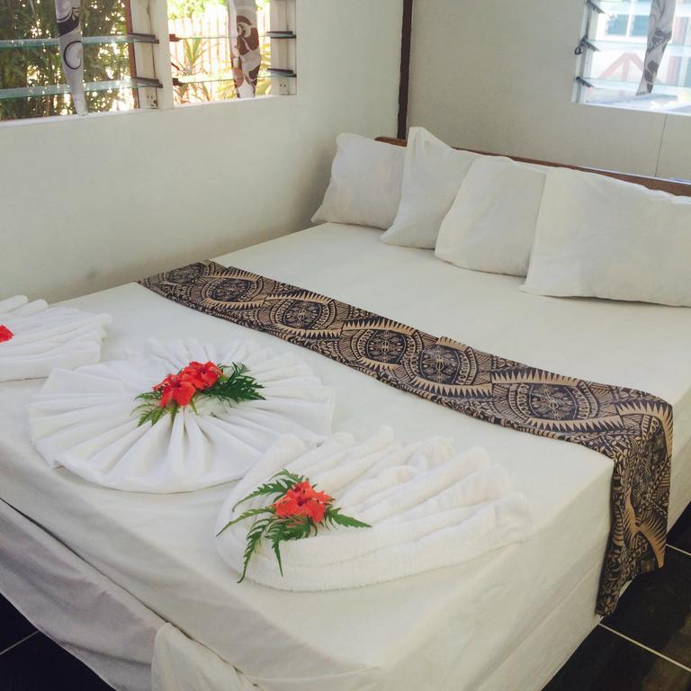 Vacations Beach Fale Hotel Manase Bilik gambar