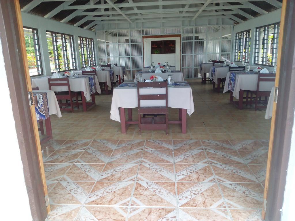 Vacations Beach Fale Hotel Manase Luaran gambar