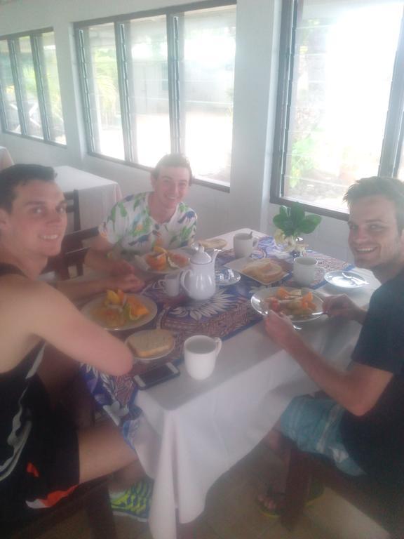 Vacations Beach Fale Hotel Manase Luaran gambar