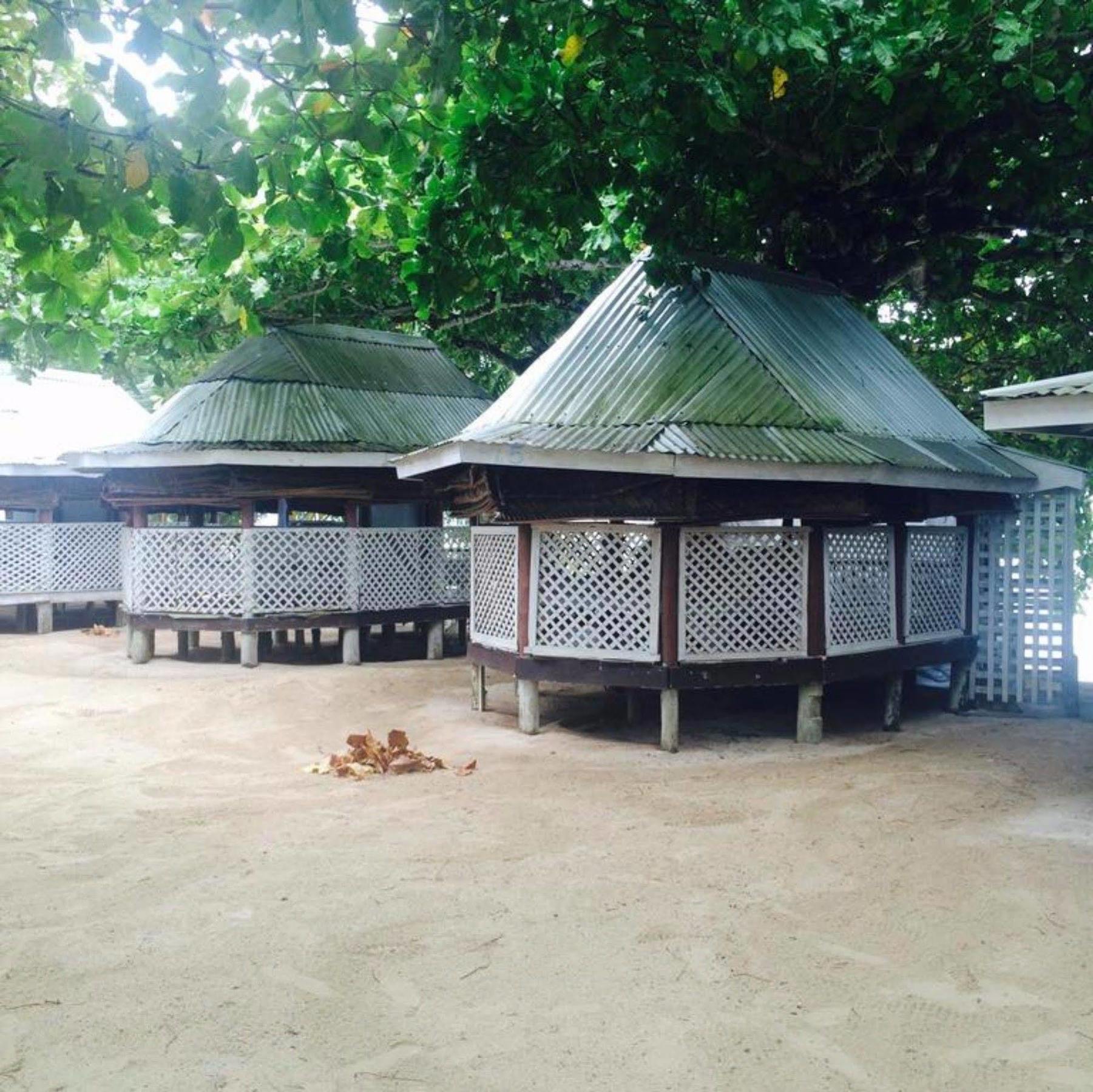 Vacations Beach Fale Hotel Manase Luaran gambar