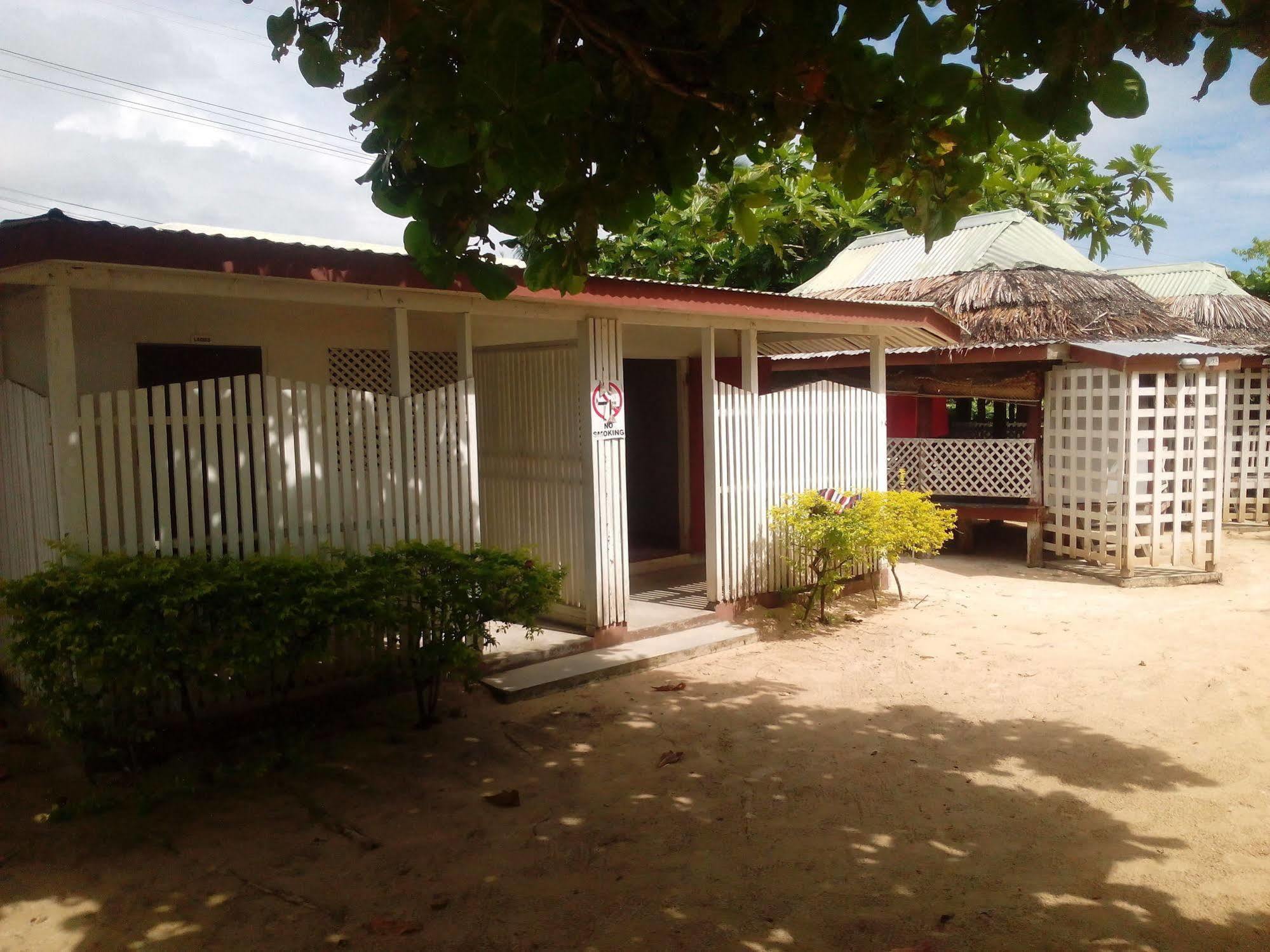 Vacations Beach Fale Hotel Manase Luaran gambar